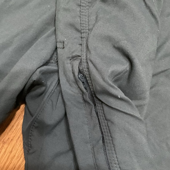 Wrangler All Terrain fleece line Men's Dark black Cargo Pants 34x32 - Picture 5 of 6